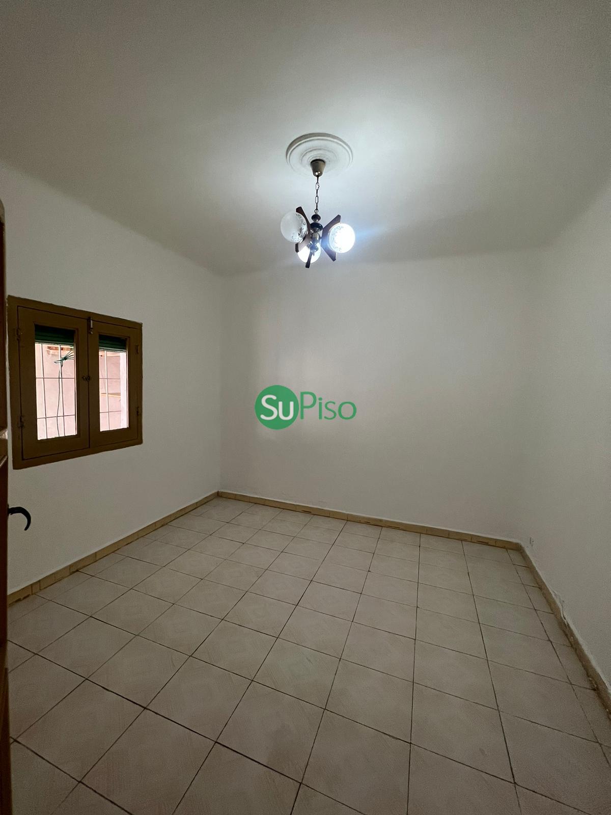 For sale of ground floor in Illescas