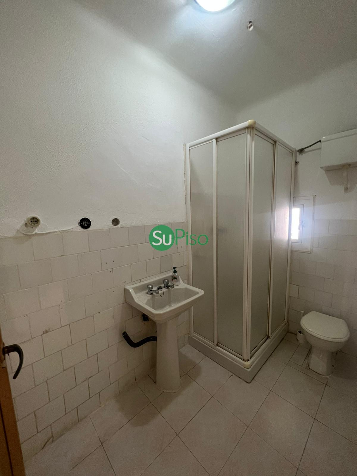 For sale of ground floor in Illescas