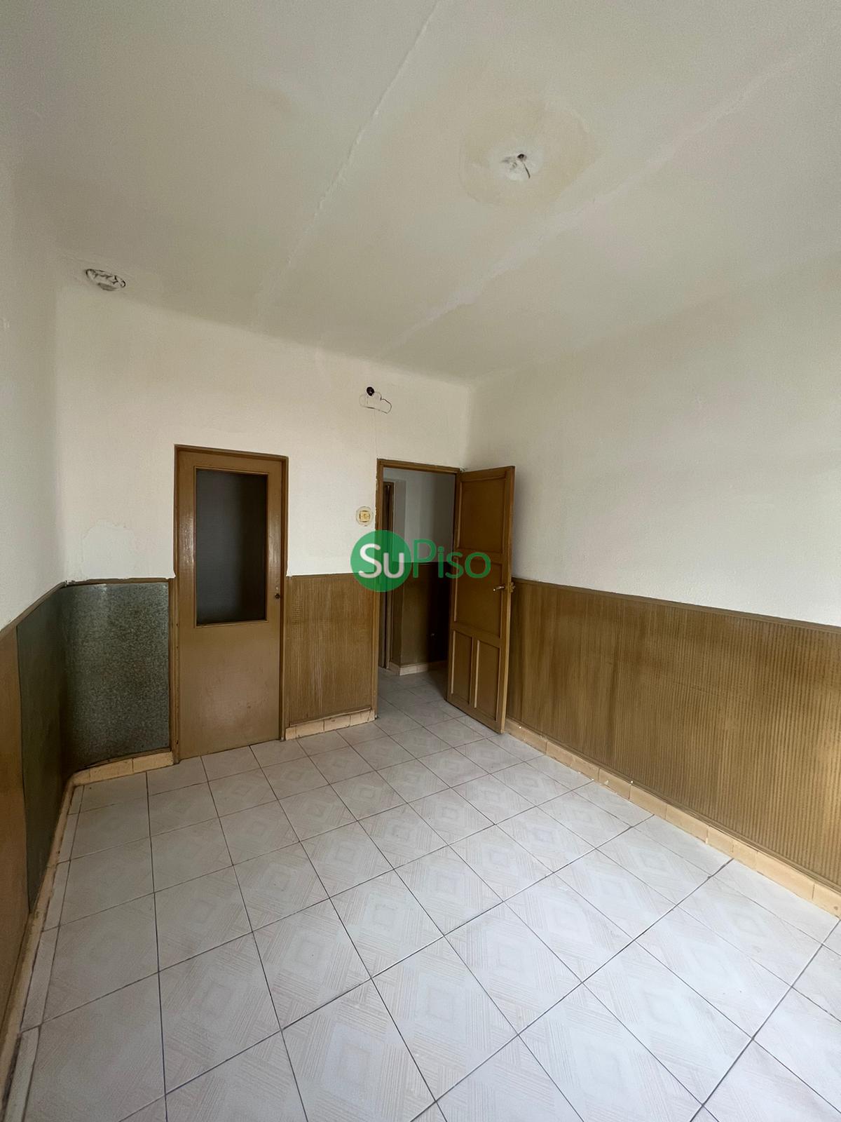 For sale of ground floor in Illescas