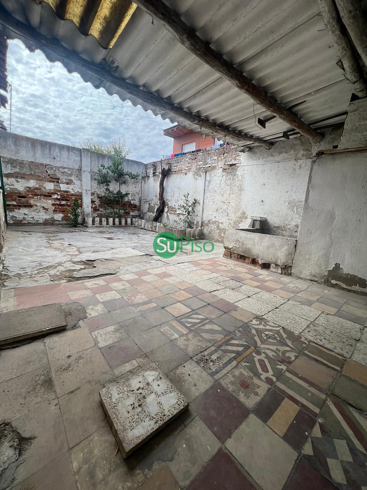 For sale of ground floor in Illescas