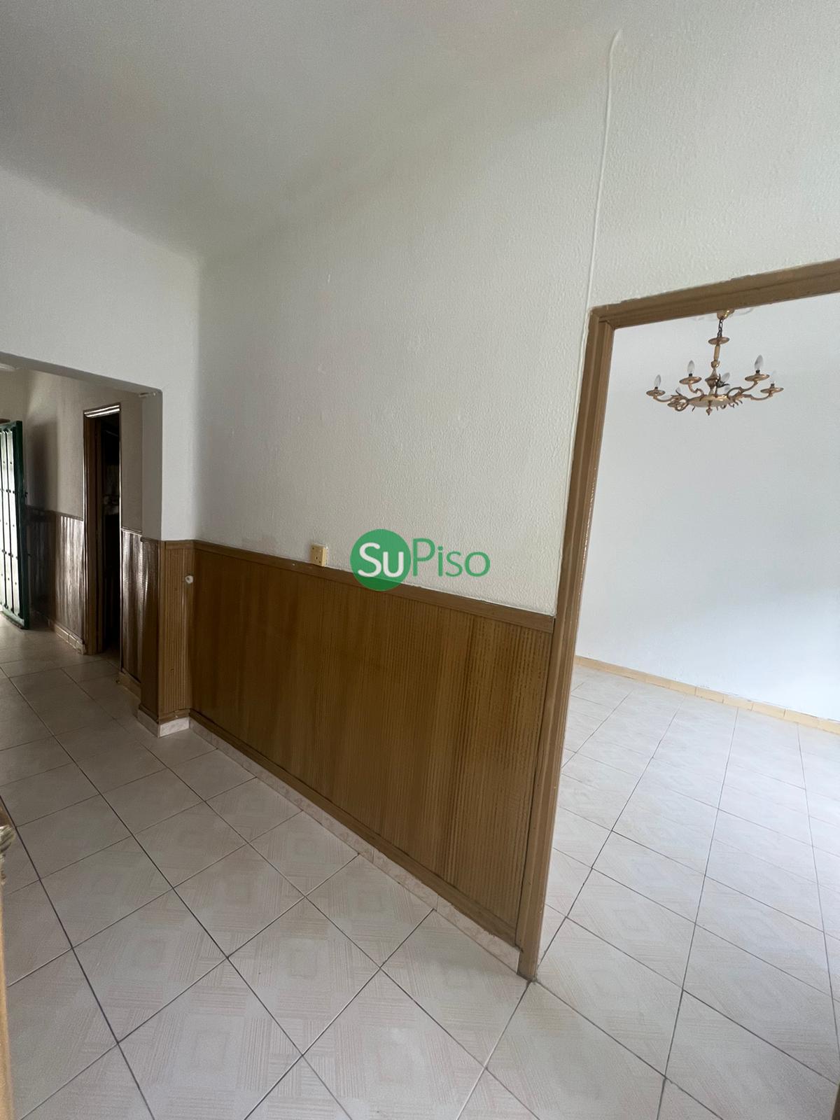 For sale of ground floor in Illescas