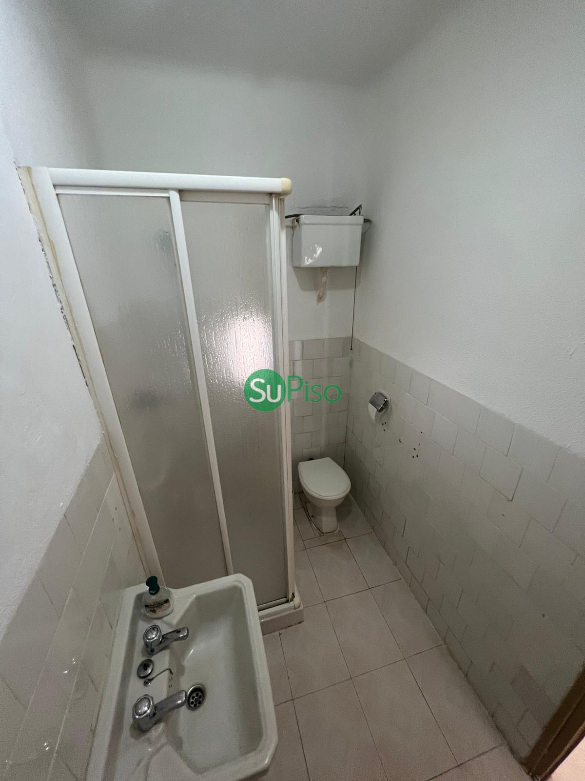 For sale of ground floor in Illescas
