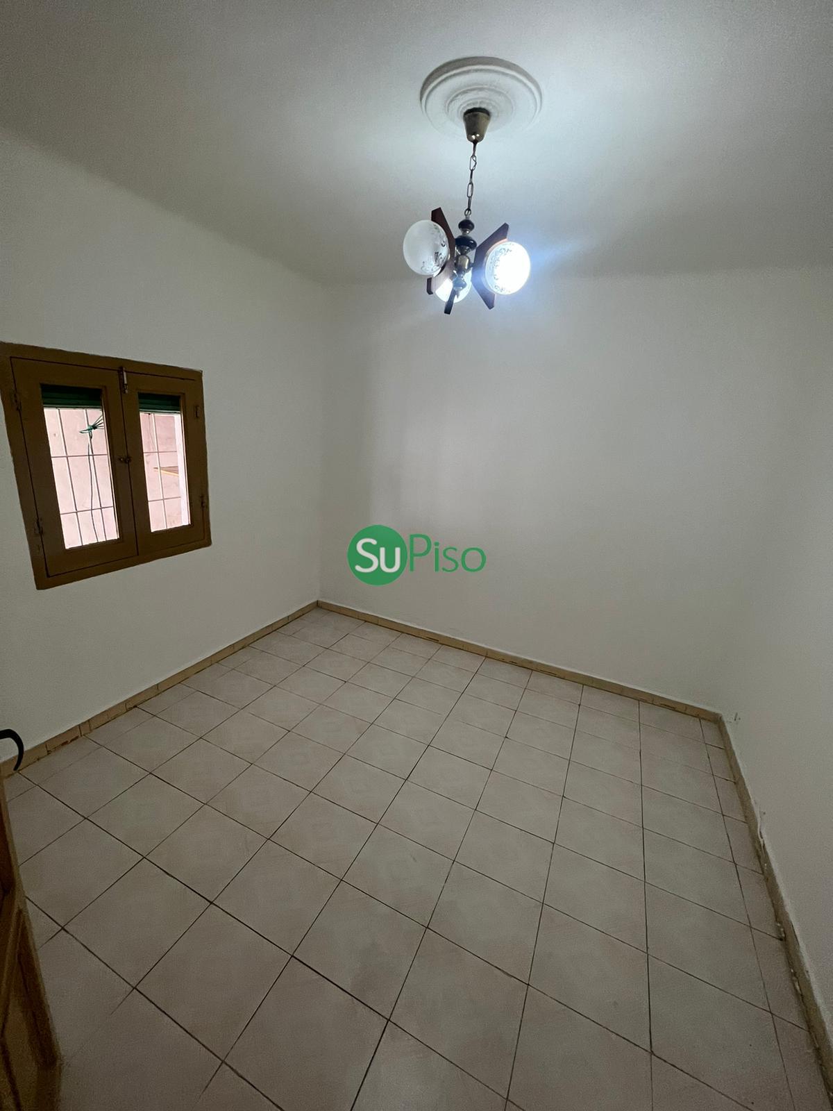 For sale of ground floor in Illescas