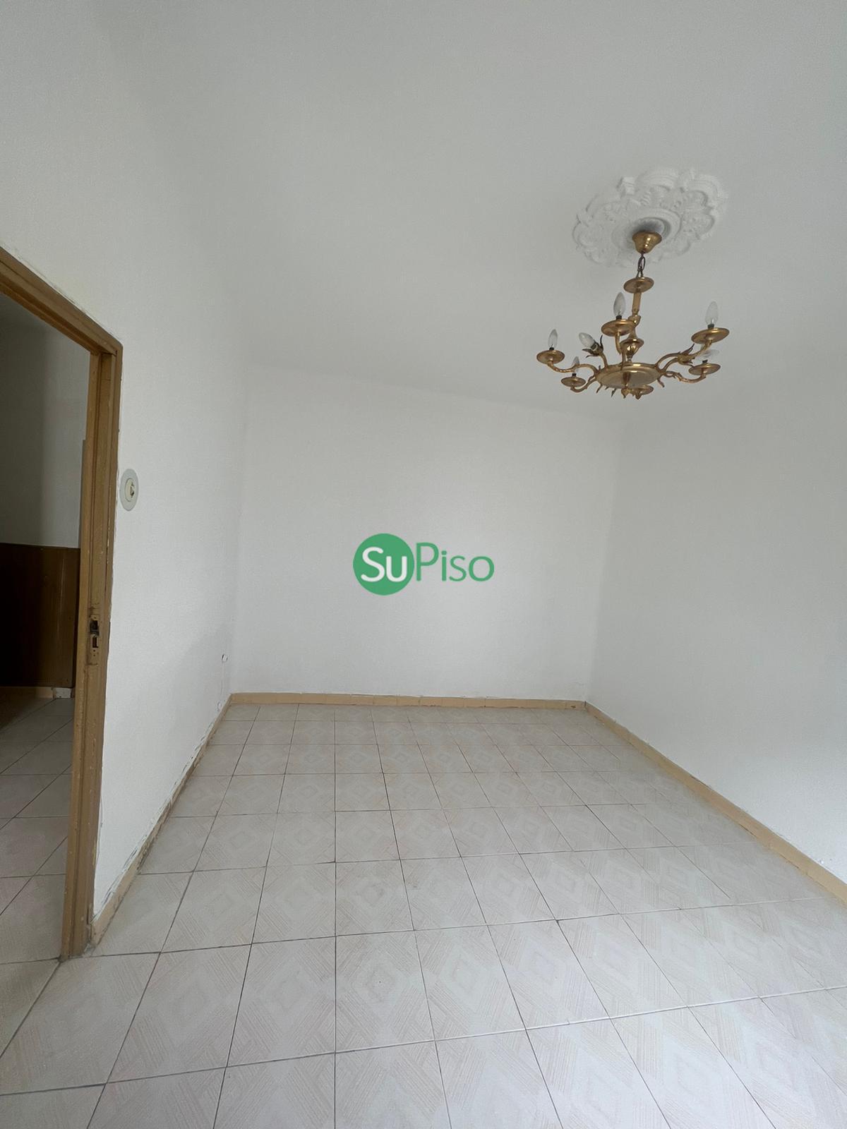 For sale of ground floor in Illescas