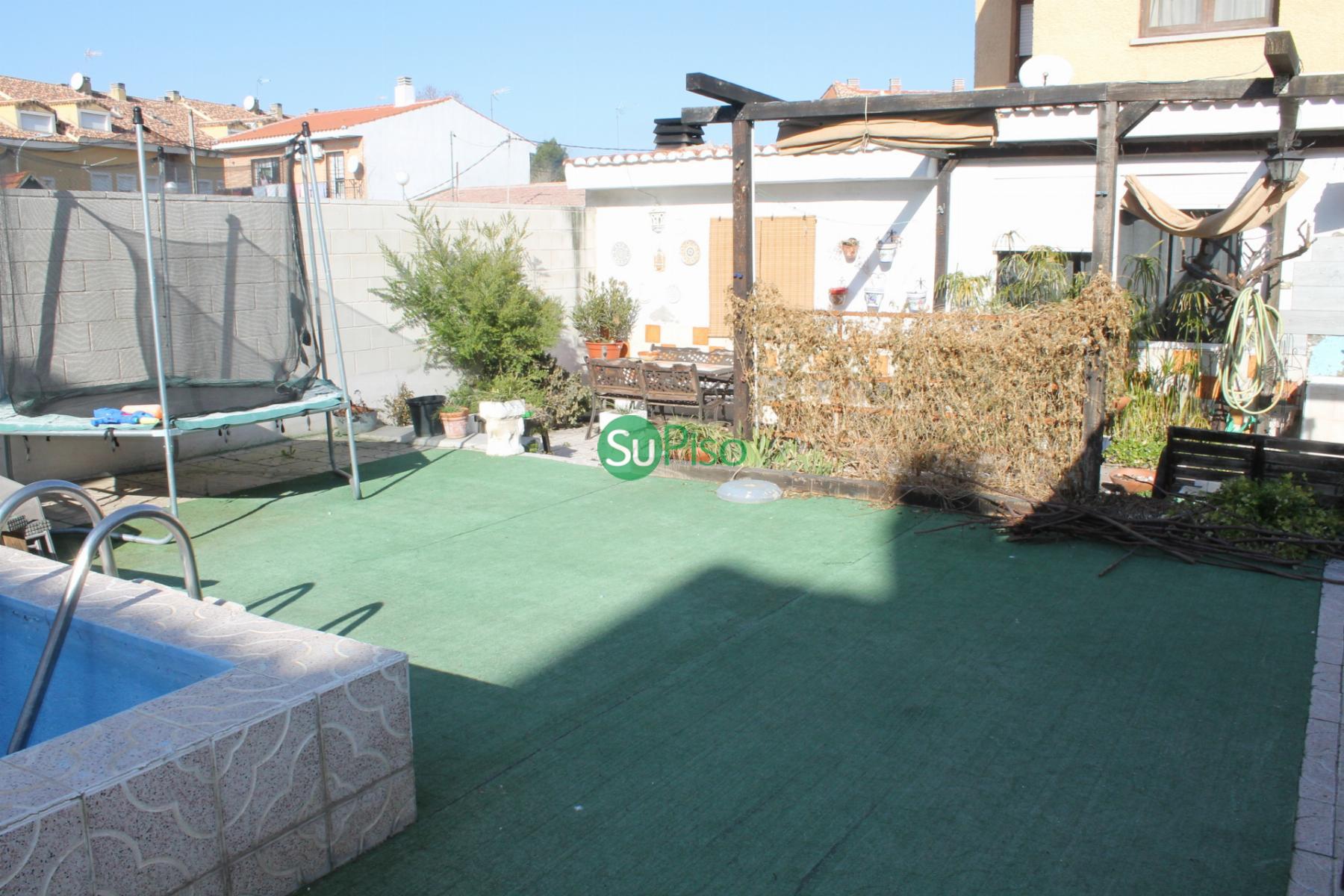 For sale of chalet in Yeles