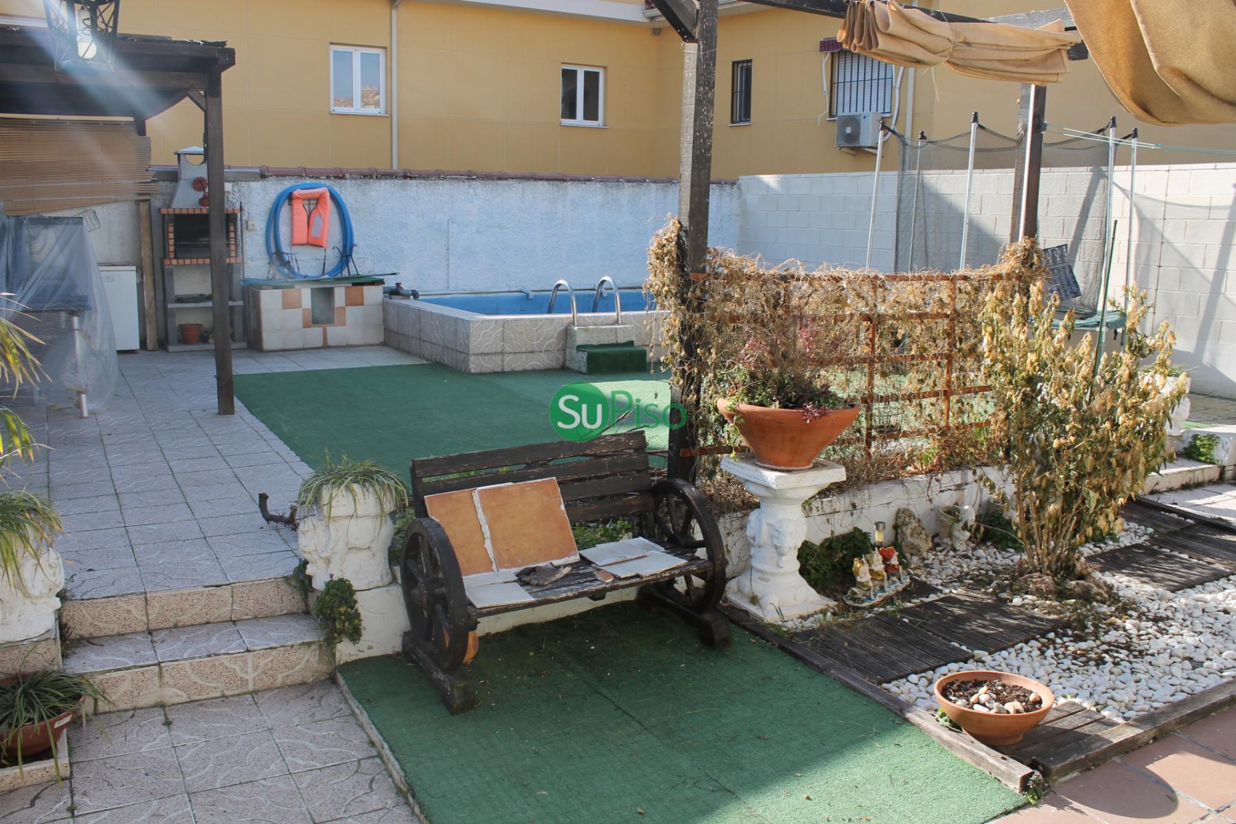 For sale of chalet in Yeles