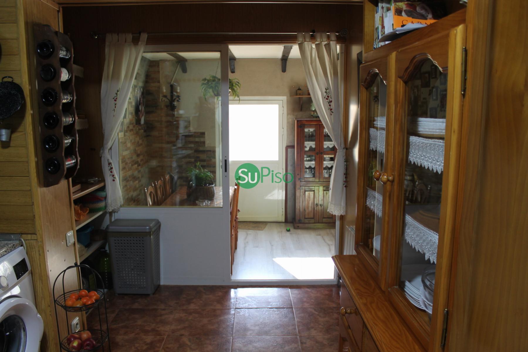 For sale of chalet in Yeles