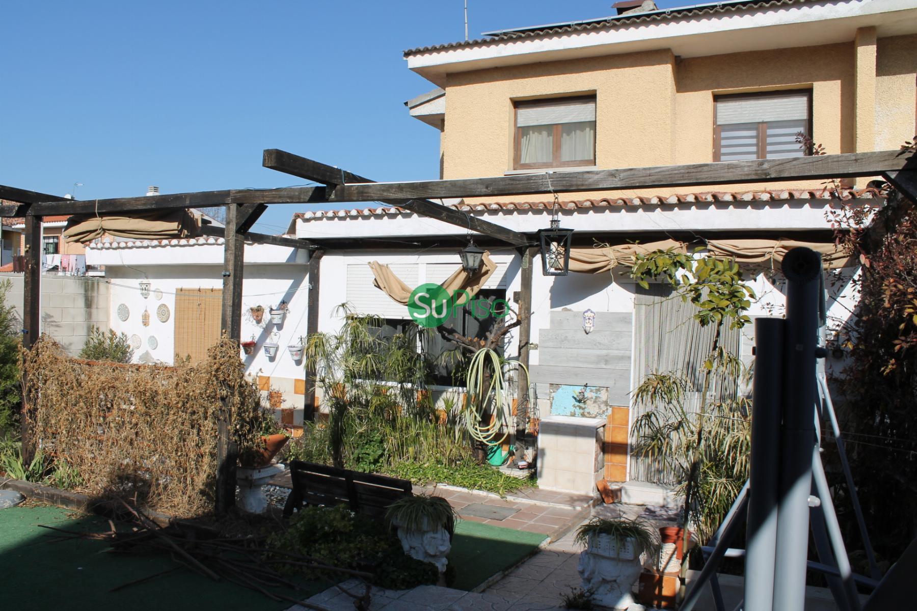 For sale of chalet in Yeles