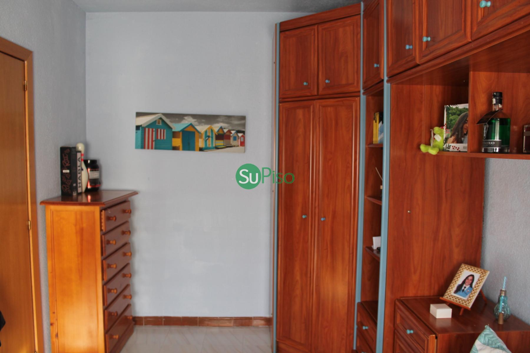 For sale of chalet in Yeles