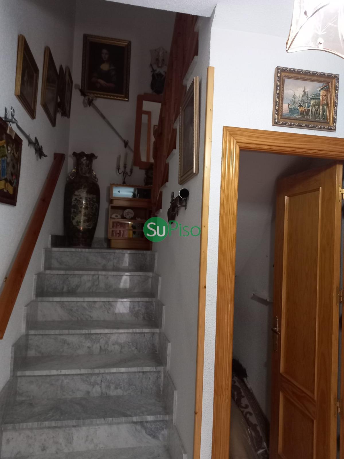 For sale of house in Añover de Tajo