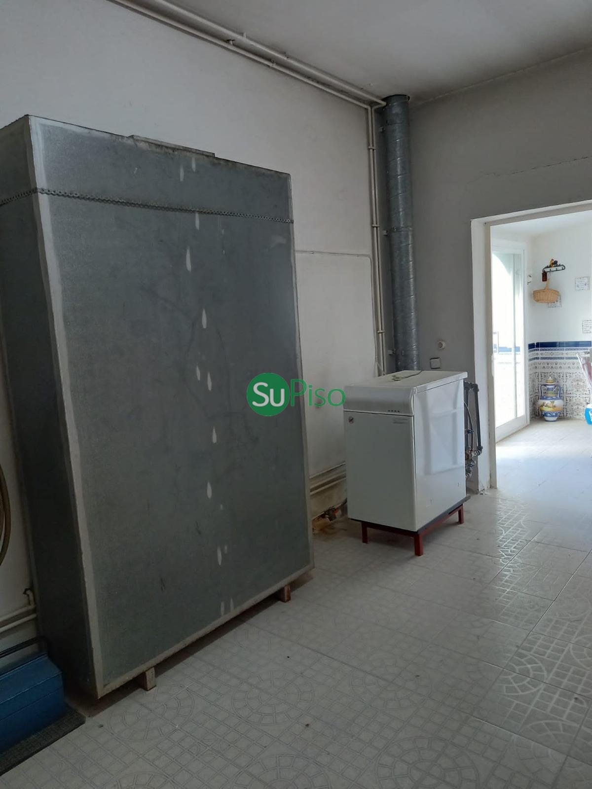 For sale of house in Añover de Tajo