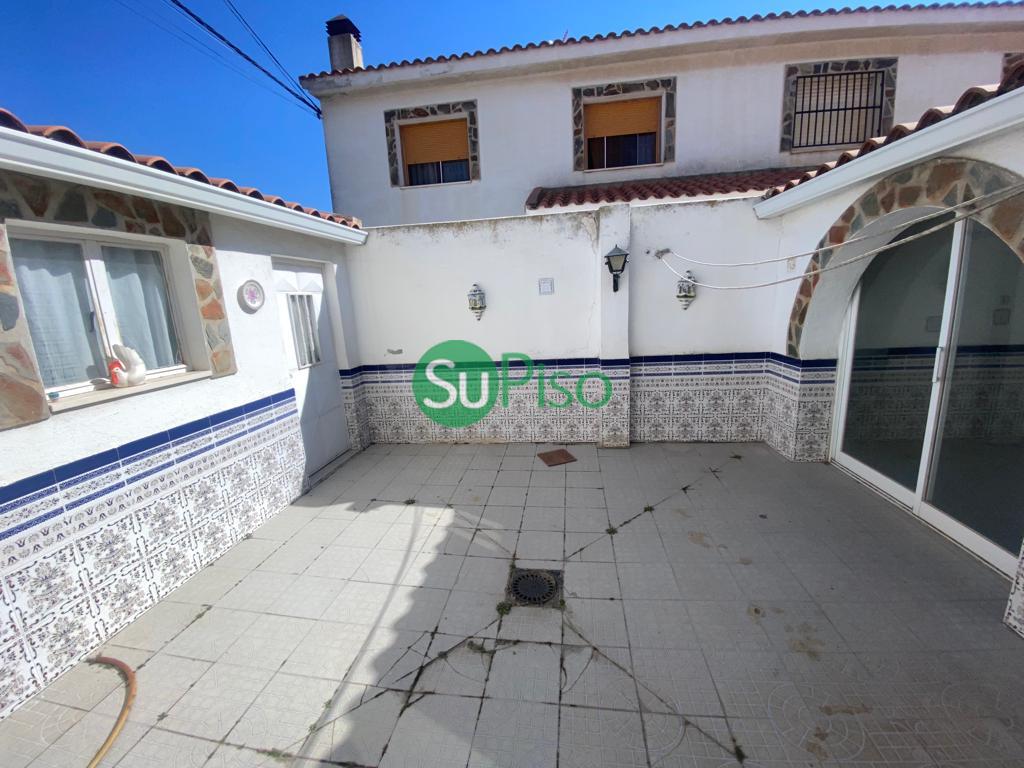 For sale of house in Añover de Tajo