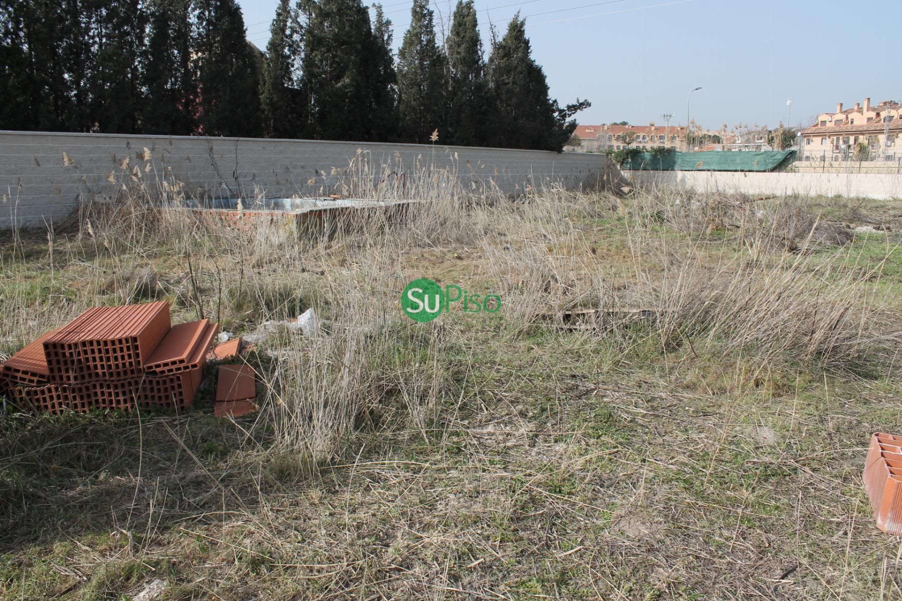 Venta de terreno en Yeles