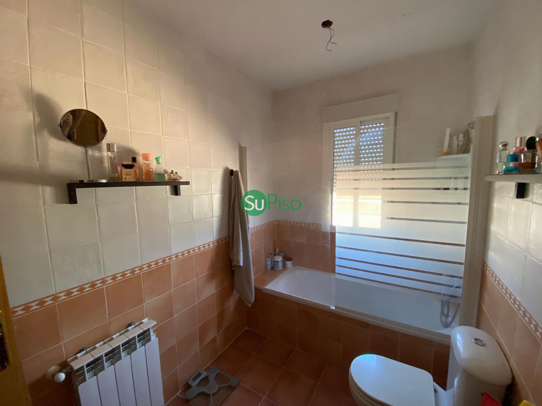 For sale of chalet in Yeles