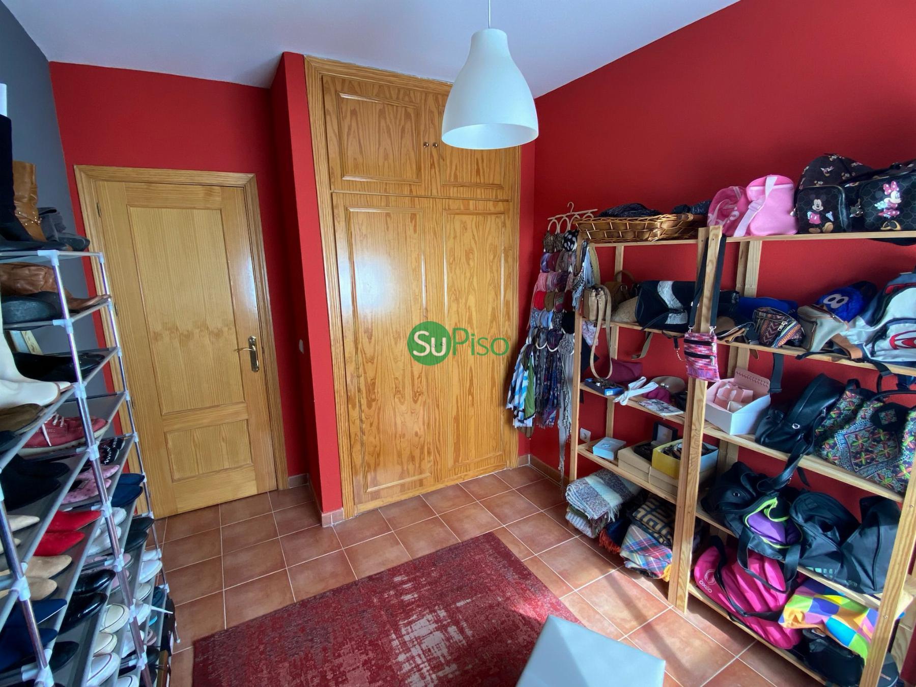 For sale of chalet in Yeles