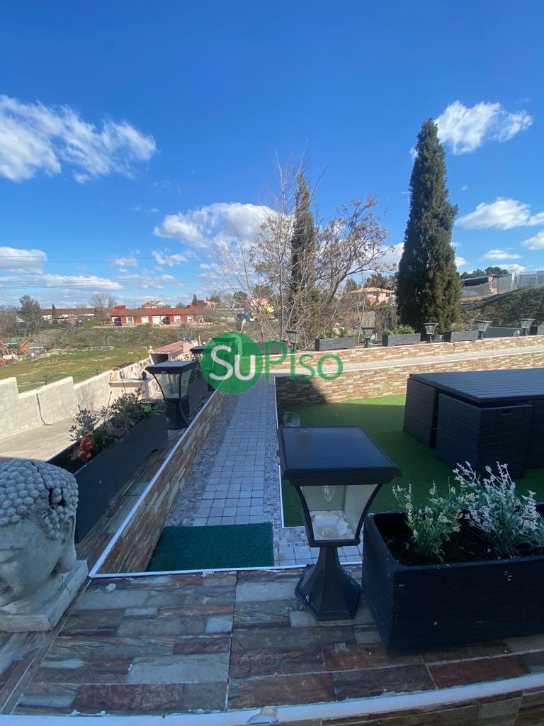 For sale of chalet in Yeles