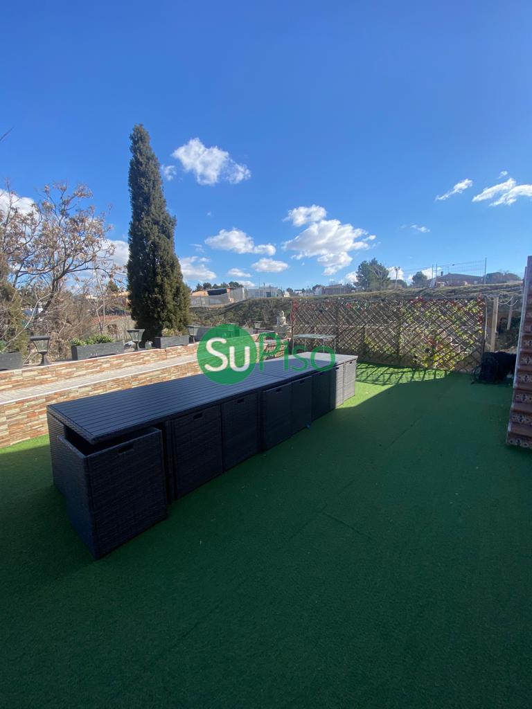 For sale of chalet in Yeles
