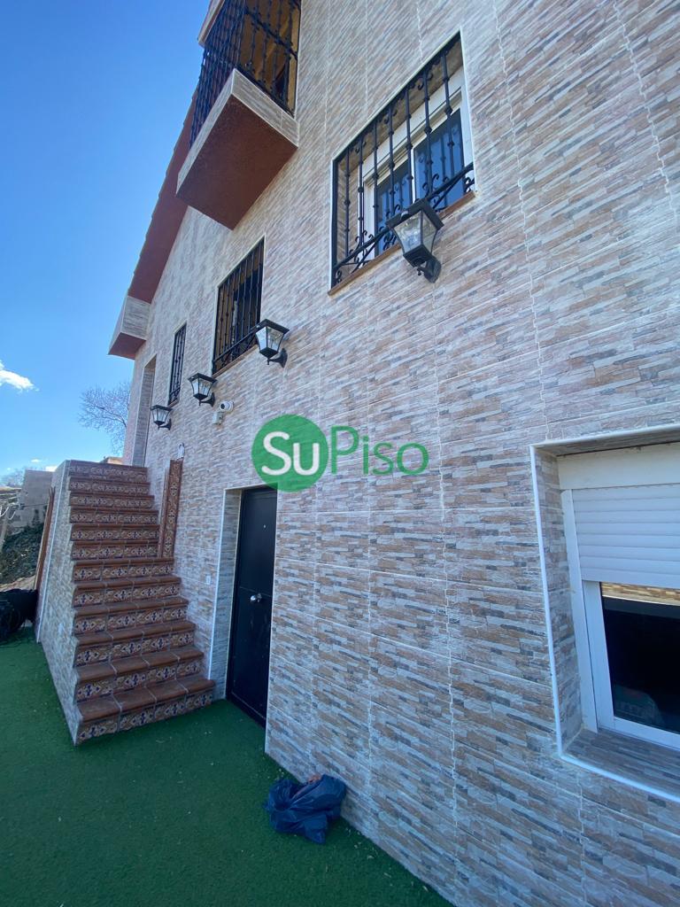 For sale of chalet in Yeles