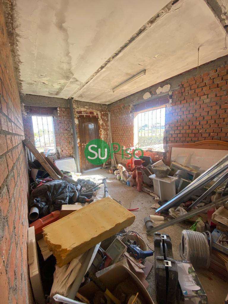 For sale of chalet in Yeles