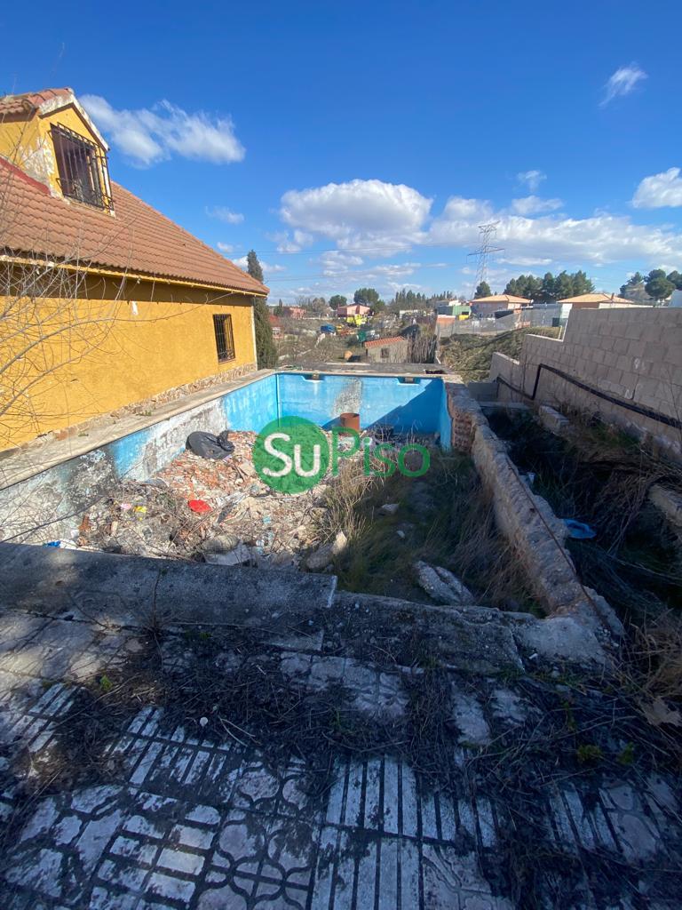 For sale of chalet in Yeles