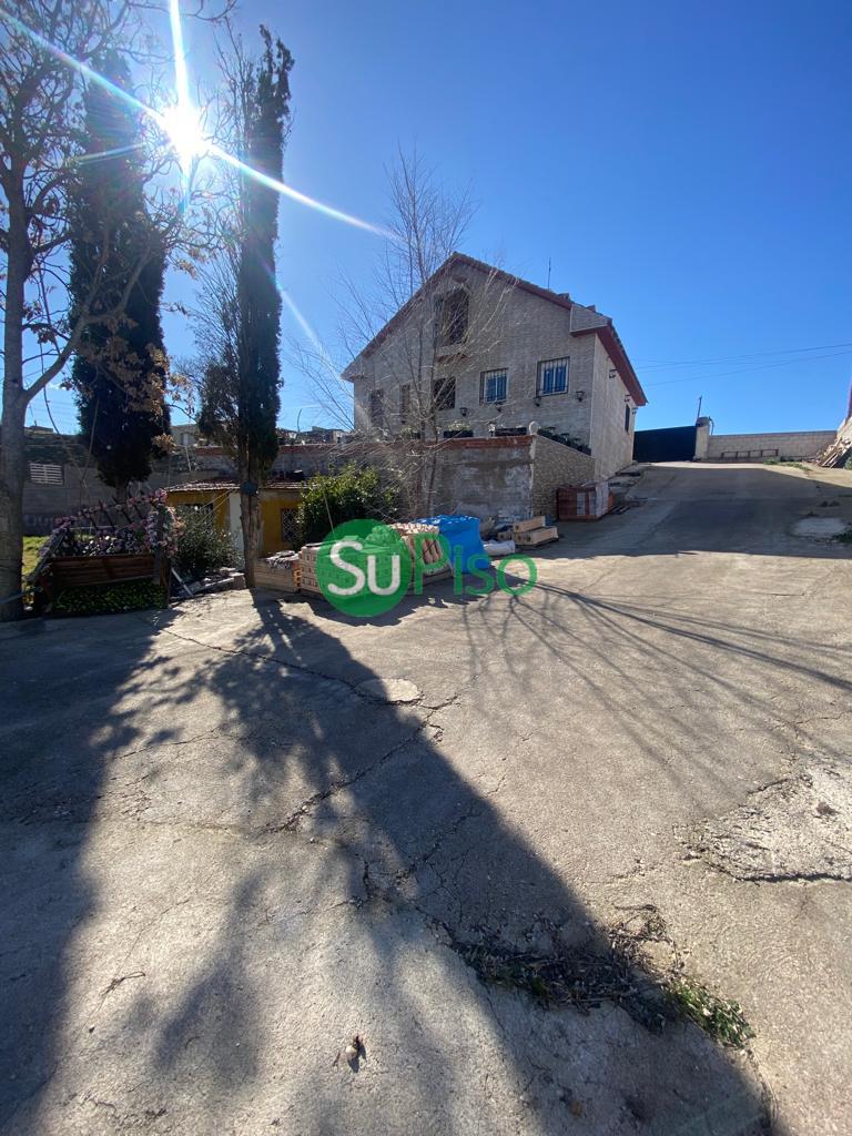 For sale of chalet in Yeles
