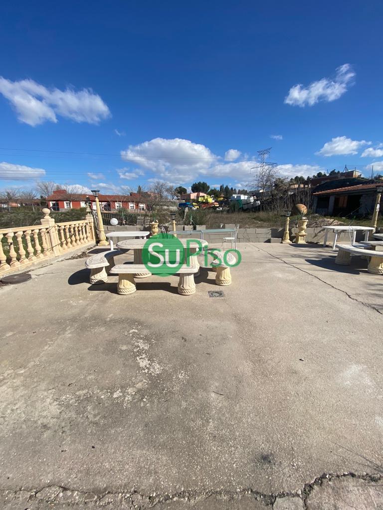 For sale of chalet in Yeles