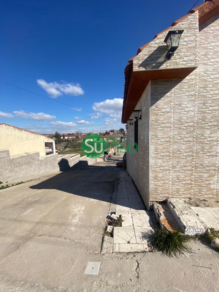 For sale of chalet in Yeles