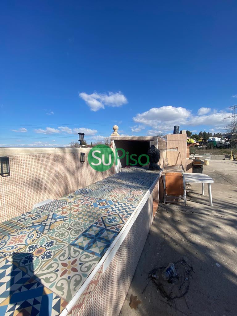 For sale of chalet in Yeles