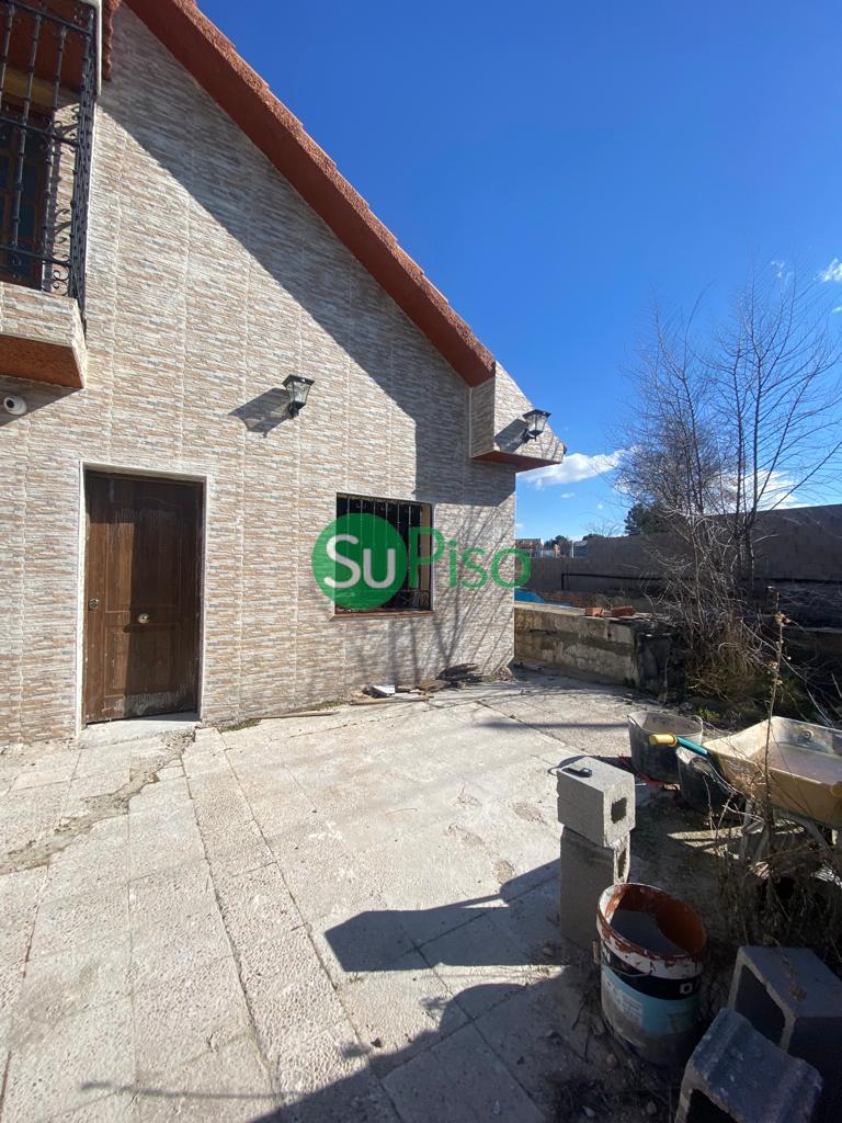 For sale of chalet in Yeles