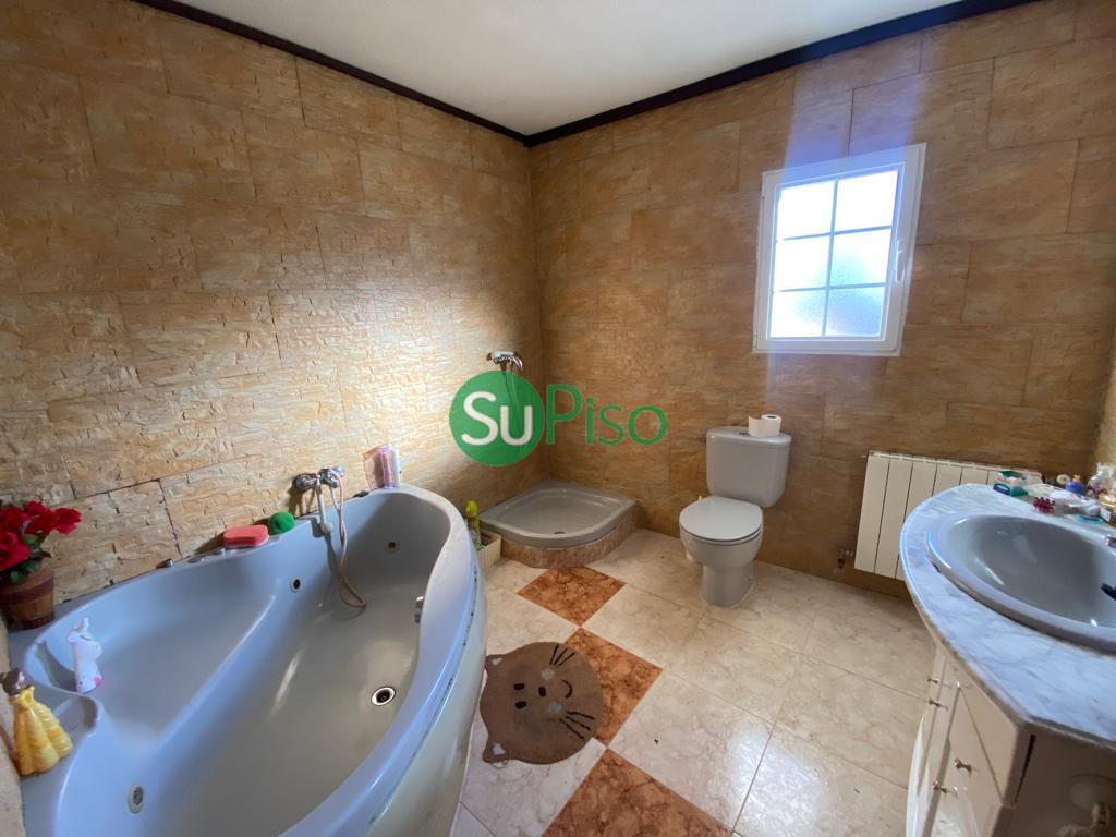 Venta de chalet en Yeles