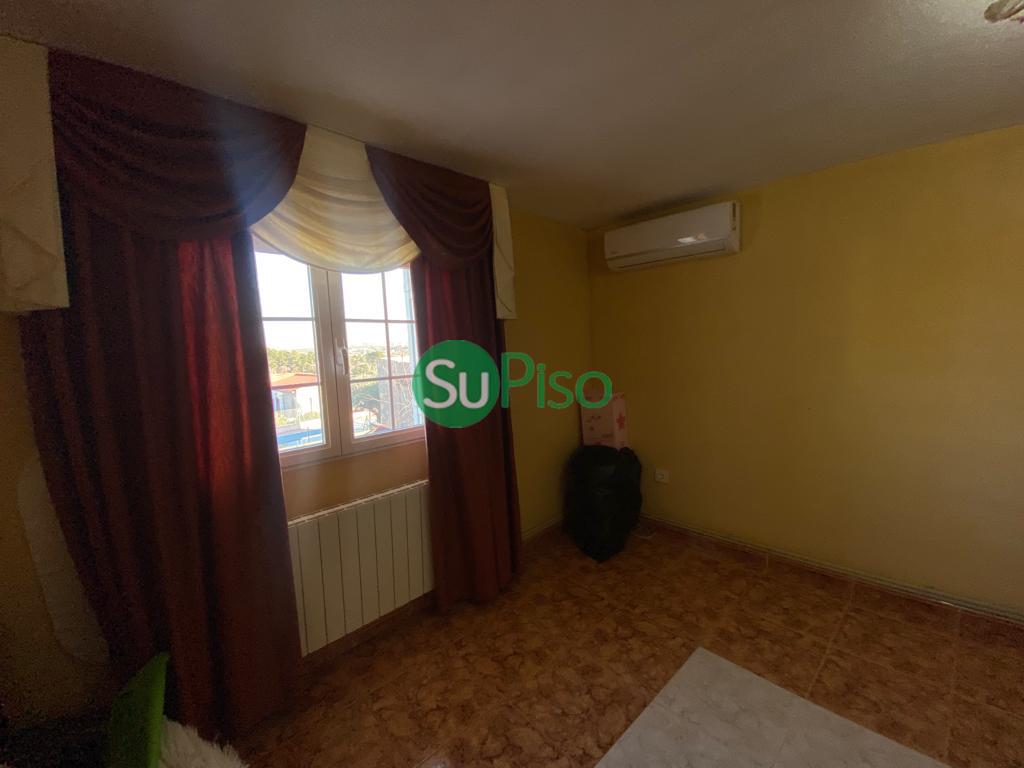 Venta de chalet en Yeles
