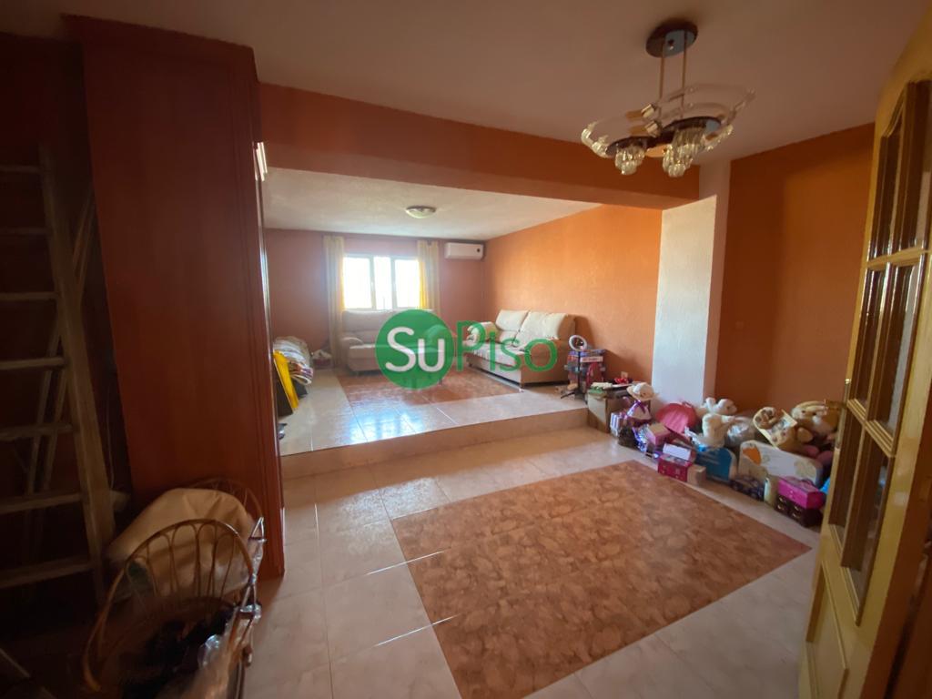 Venta de chalet en Yeles