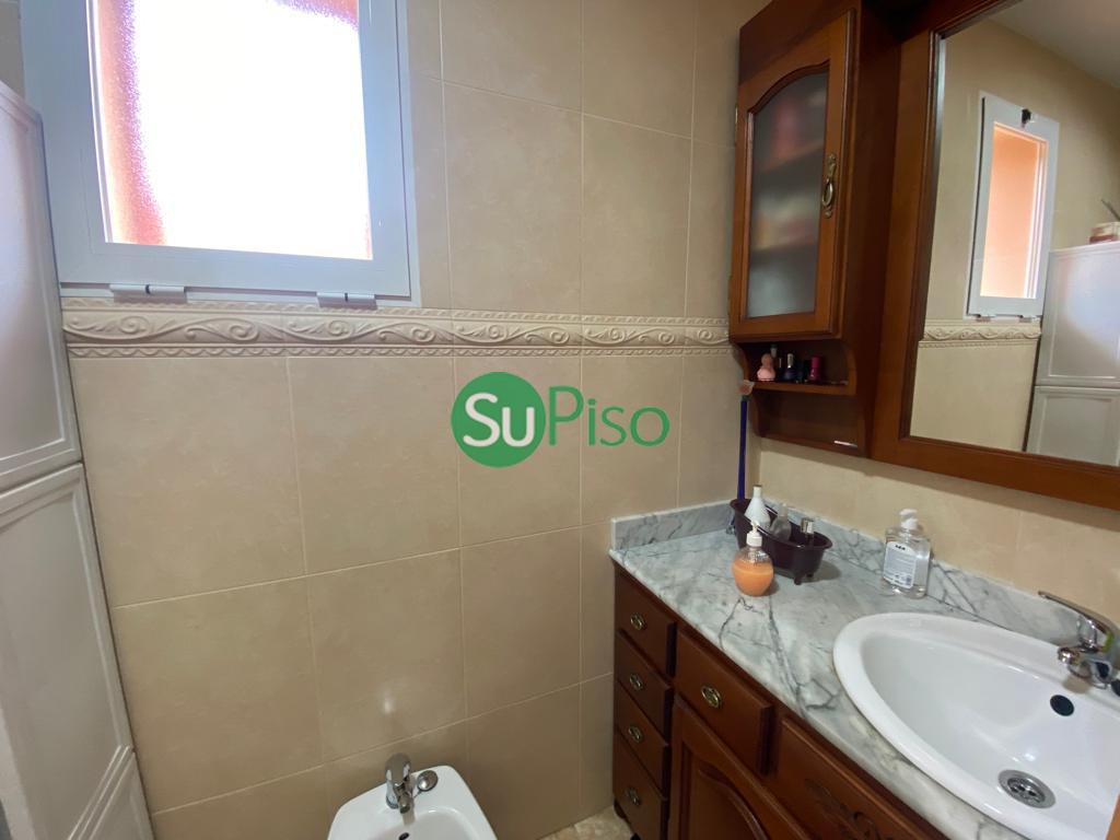 For sale of chalet in Yeles