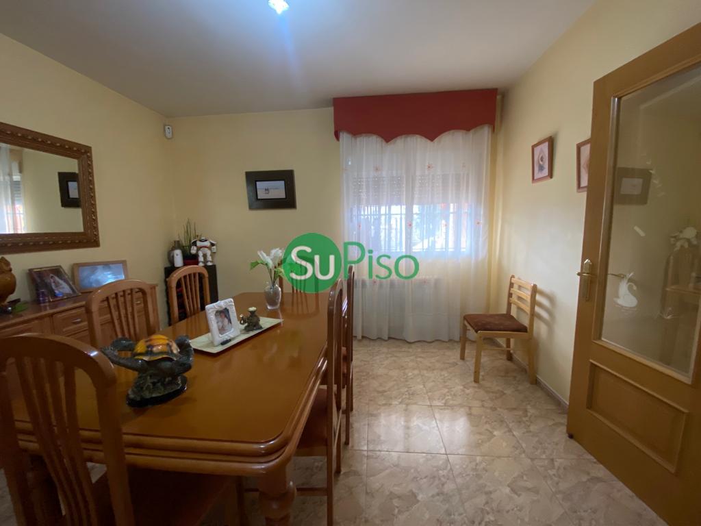 For sale of chalet in Yeles