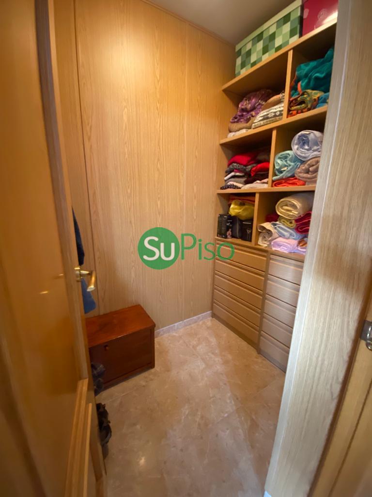 For sale of chalet in Yeles