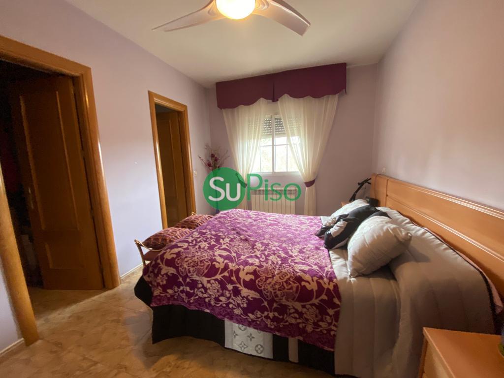 For sale of chalet in Yeles
