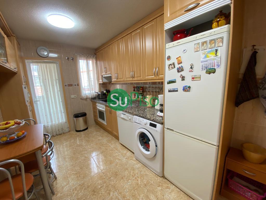 For sale of chalet in Yeles