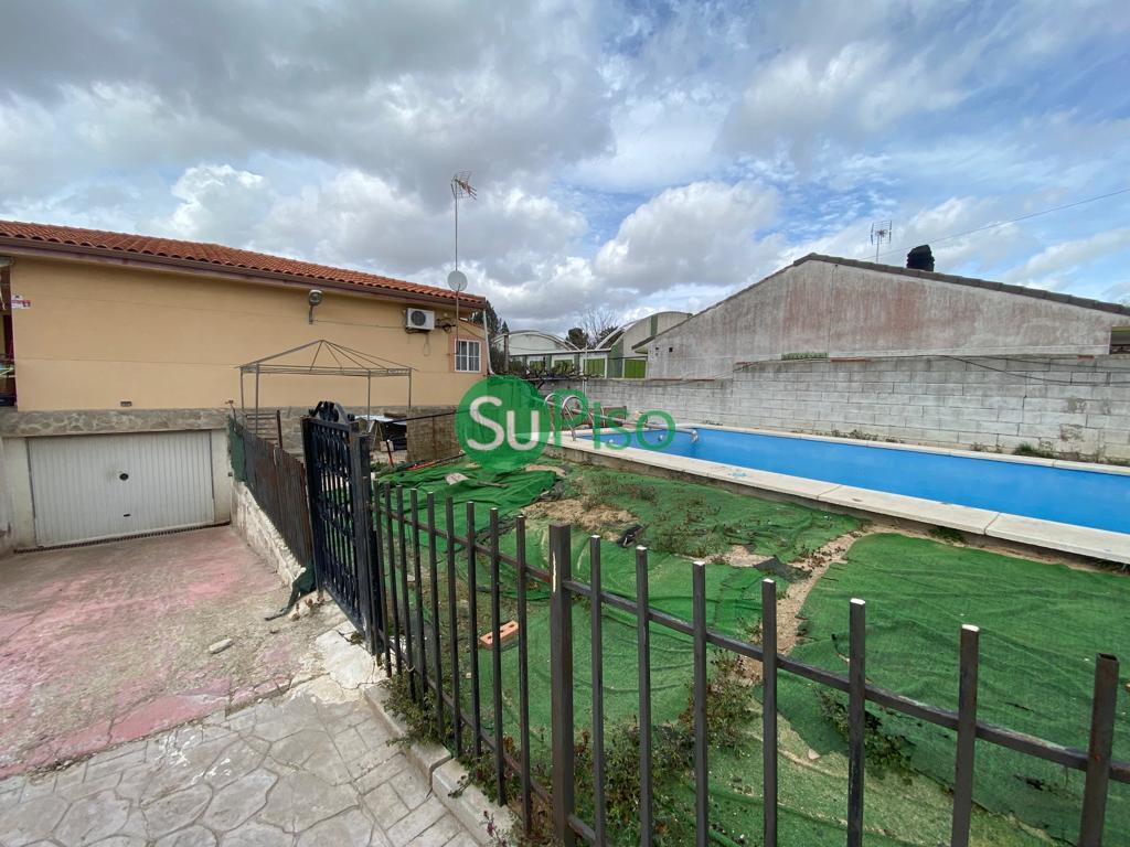 For sale of chalet in Yeles
