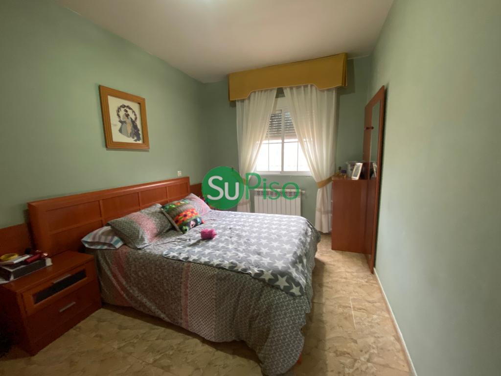 For sale of chalet in Yeles
