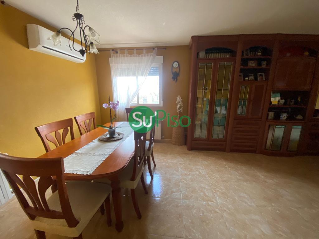 For sale of chalet in Yeles