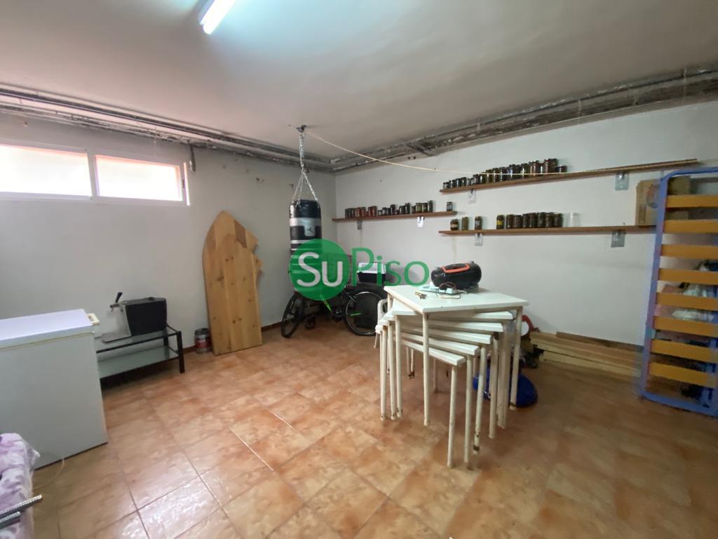 For sale of chalet in Yeles