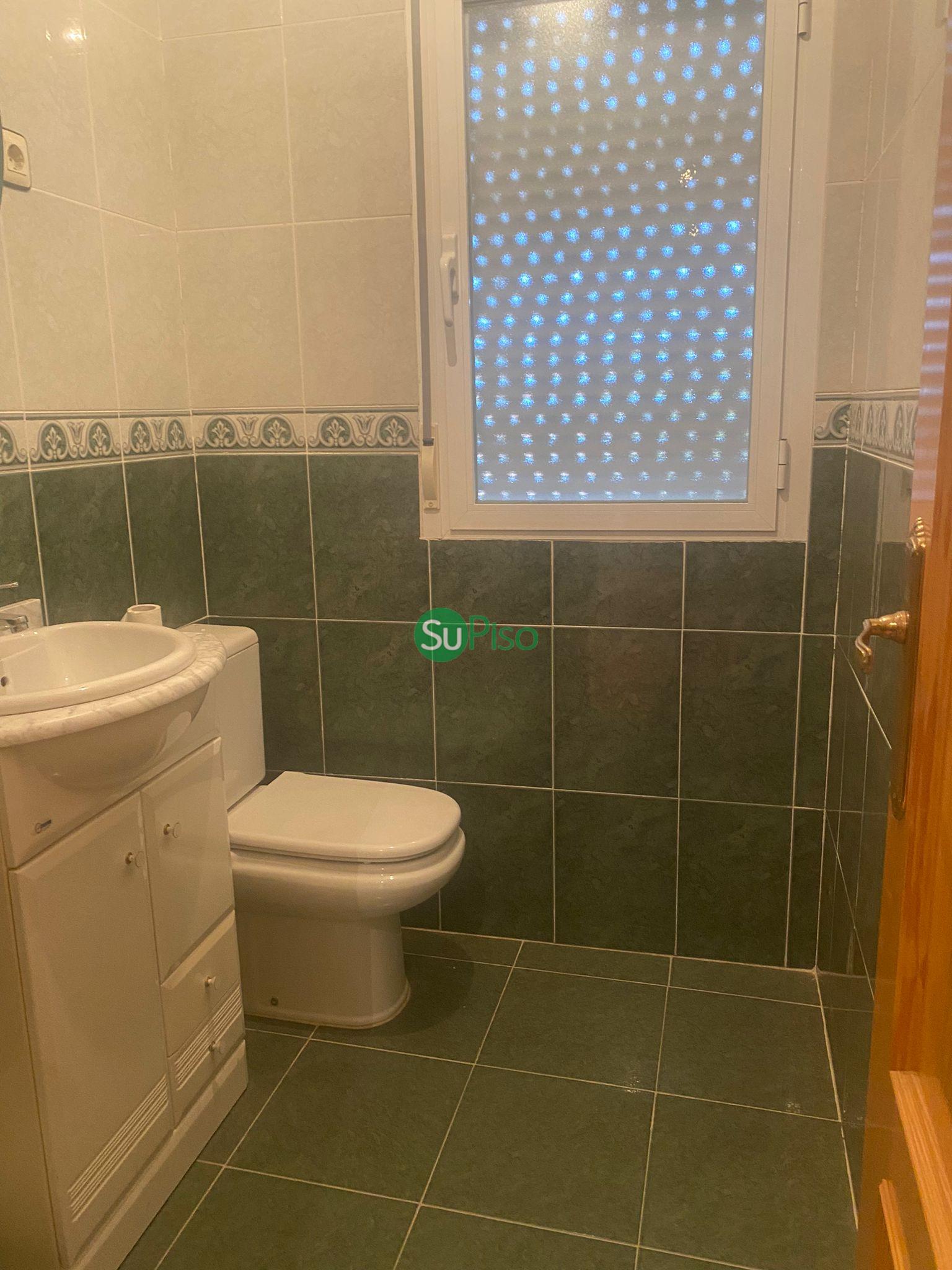 For sale of chalet in Yeles