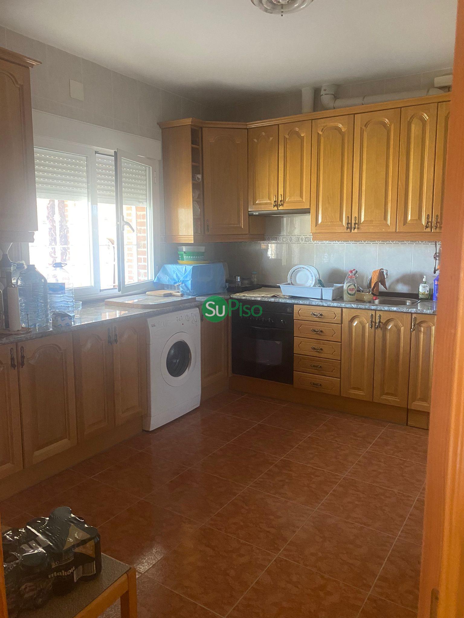 For sale of chalet in Yeles
