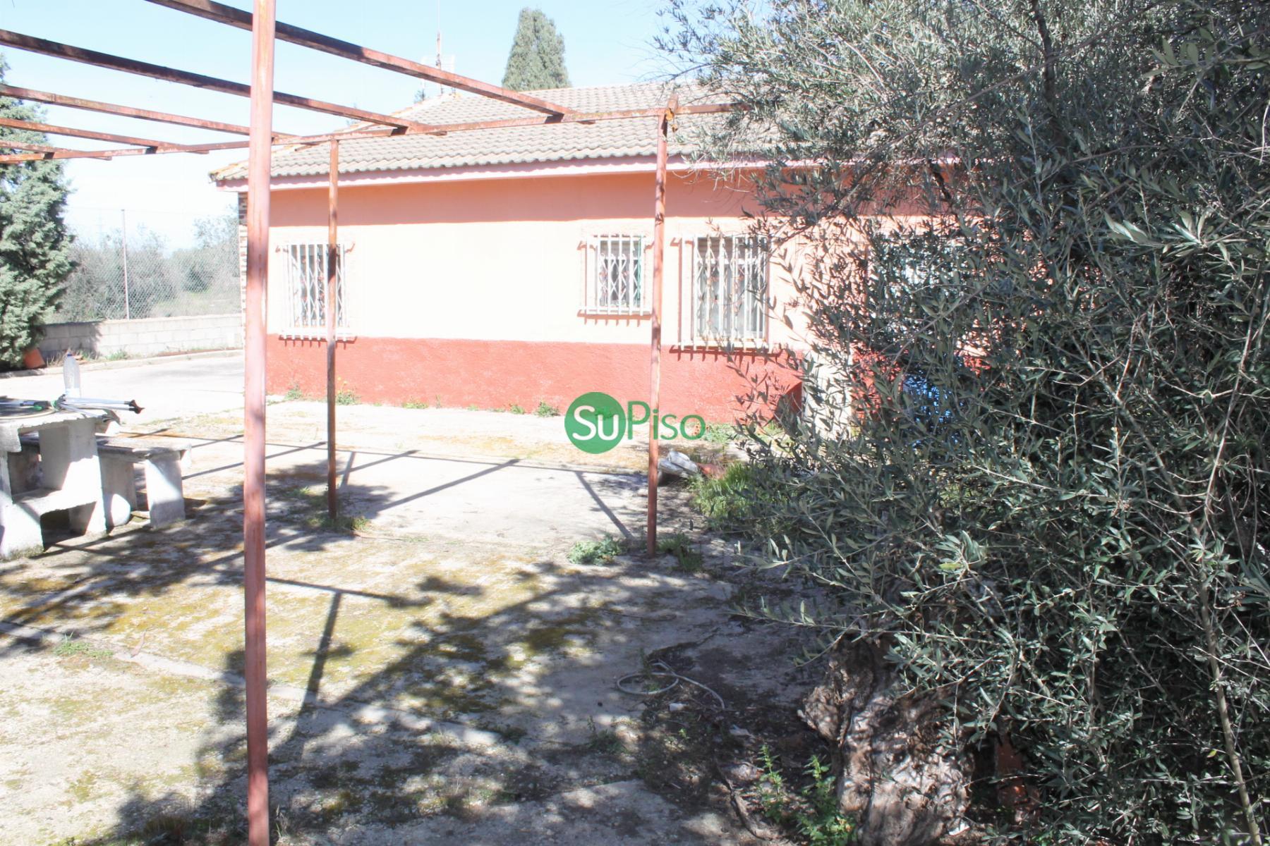 Venta de finca rústica en Yeles