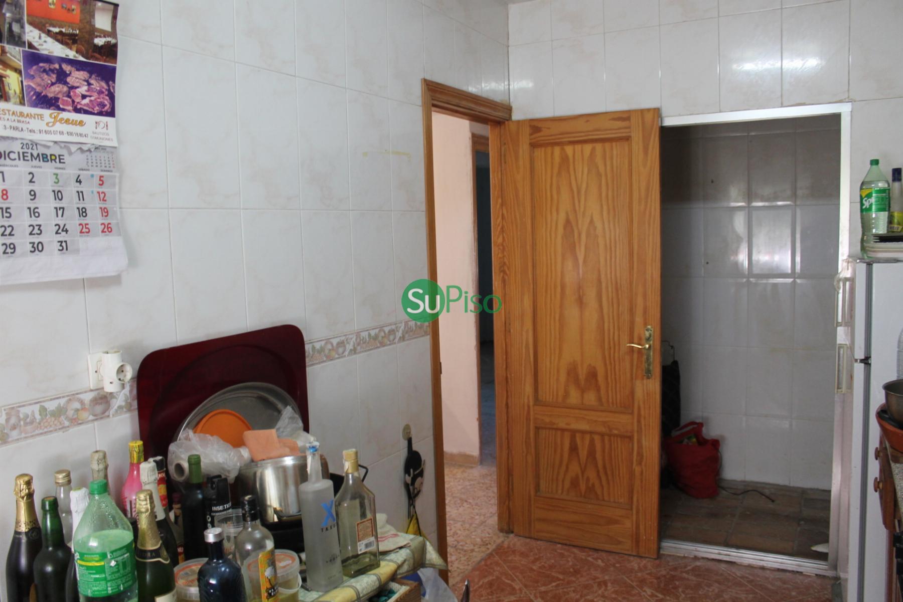 Venta de finca rústica en Yeles