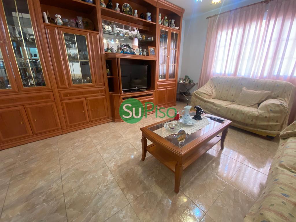 For sale of chalet in Yeles