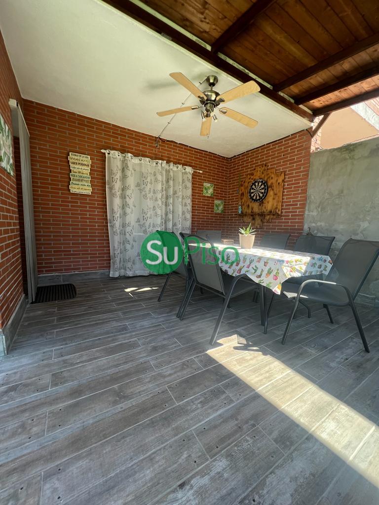 Venta de chalet en Yeles