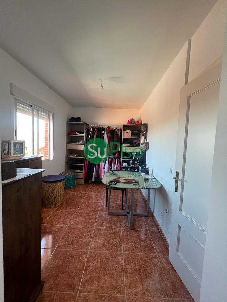 Venta de chalet en Yeles