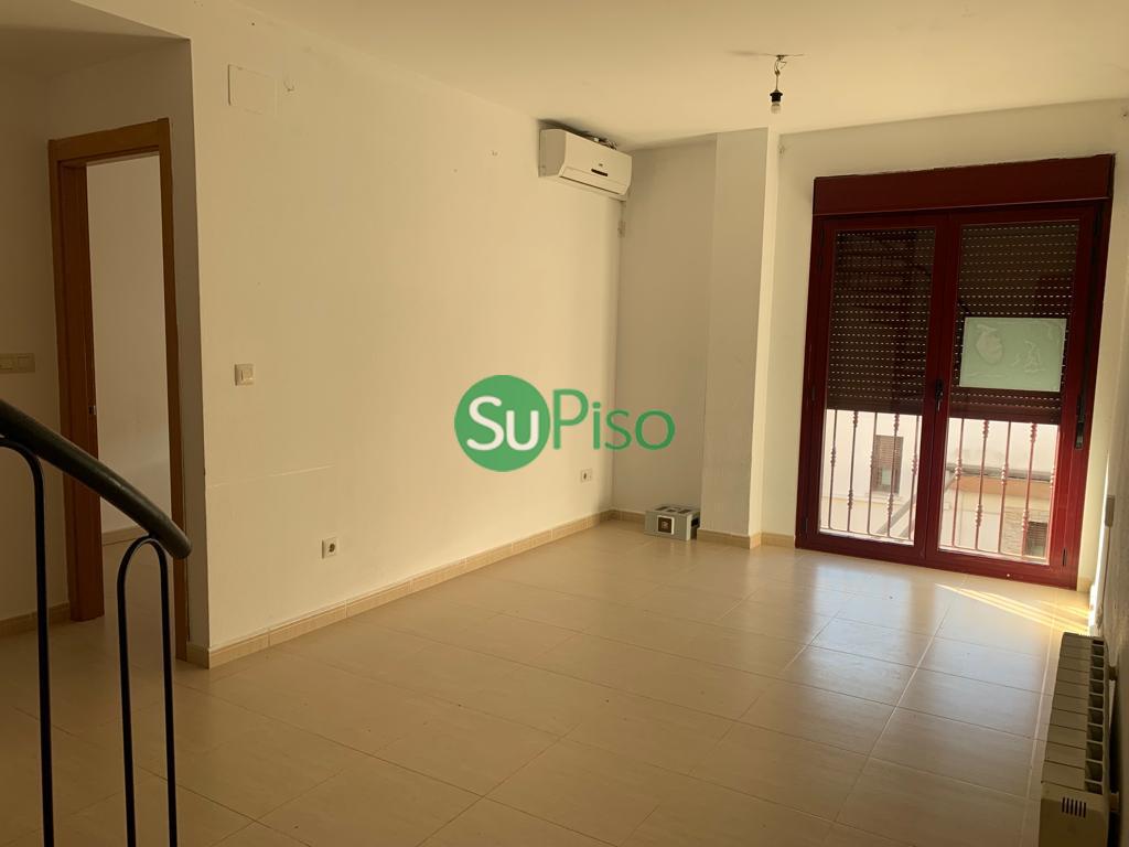 For sale of duplex in Yuncos