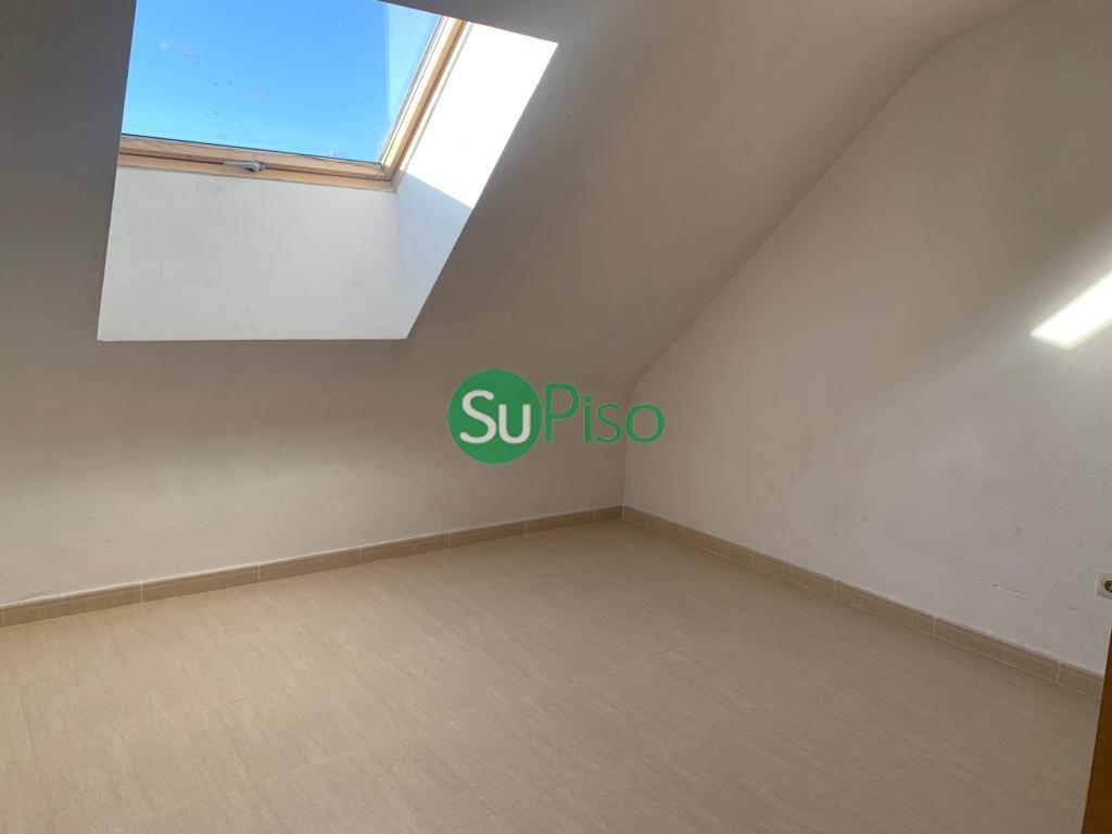For sale of duplex in Yuncos